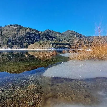 فيلة La Source Magnifique Vue Sur Le Village Proche *